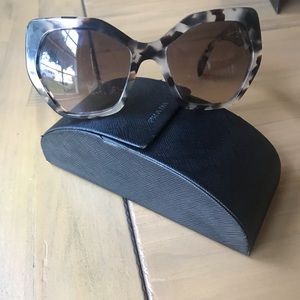 Prada Heritage Tortoise Sunglasses (Authentic)